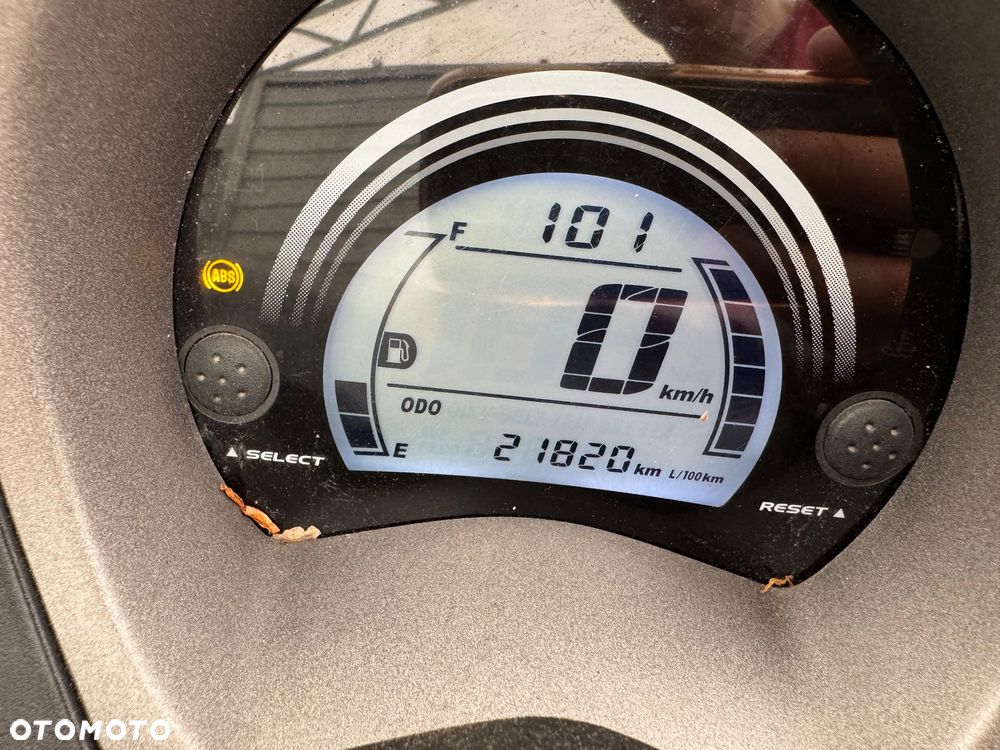 Yamaha NMAX - 8