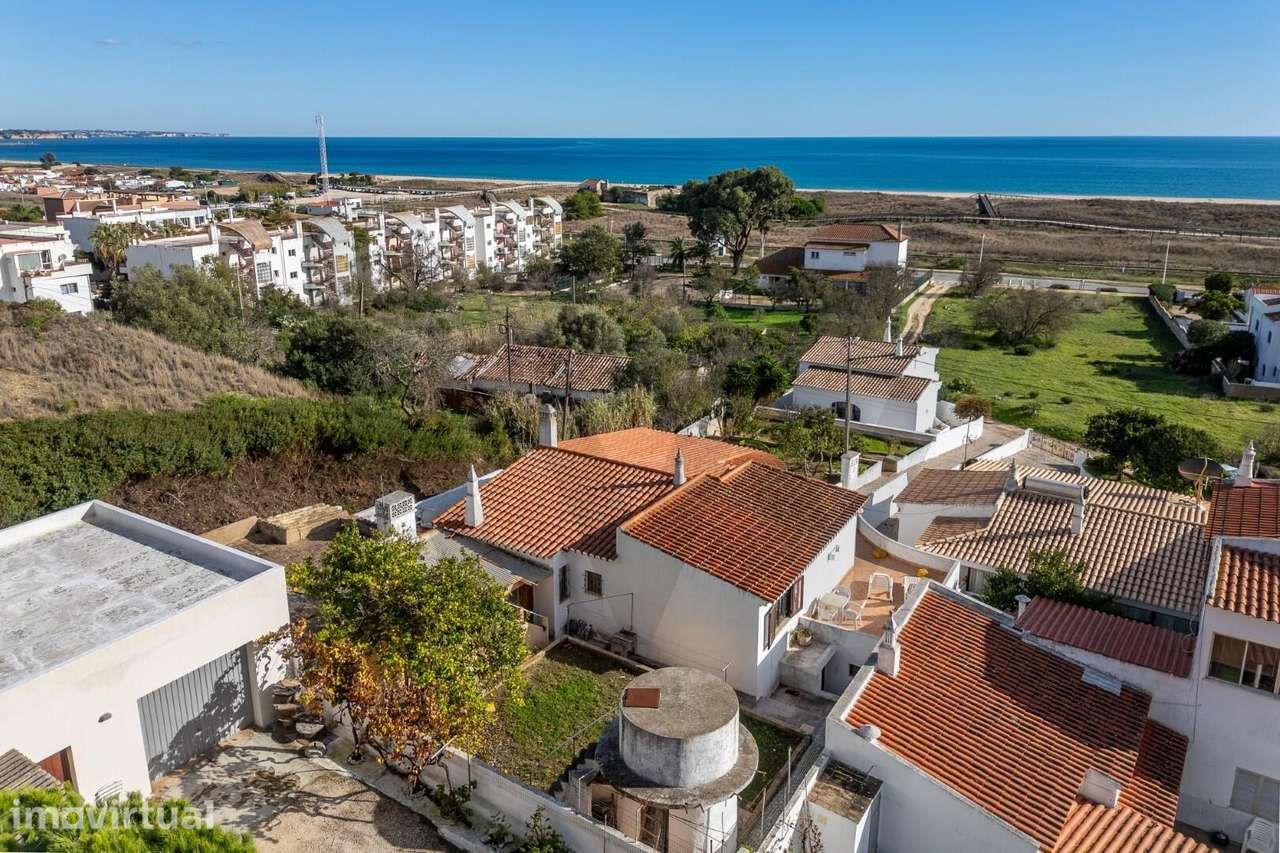 Moradia T2 em frente ao mar na Meia-Praia, em Lagos, com vista panorâm - Grande imagem: 4/51