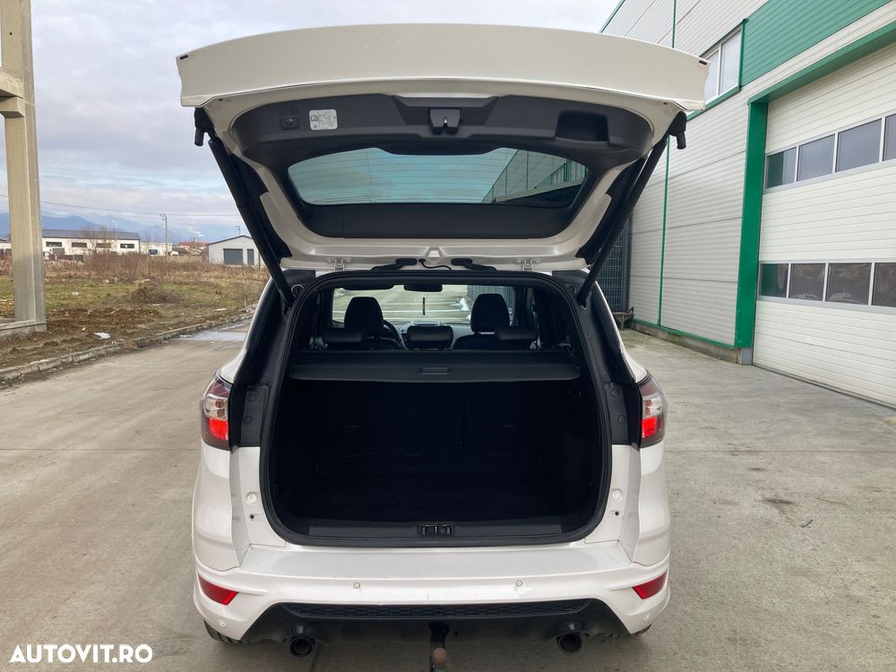 Ford Kuga 2.0 TDCi 4x4 Aut. ST-Line - 29