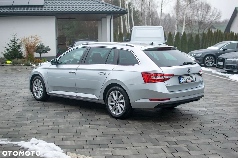 Skoda Superb - 19