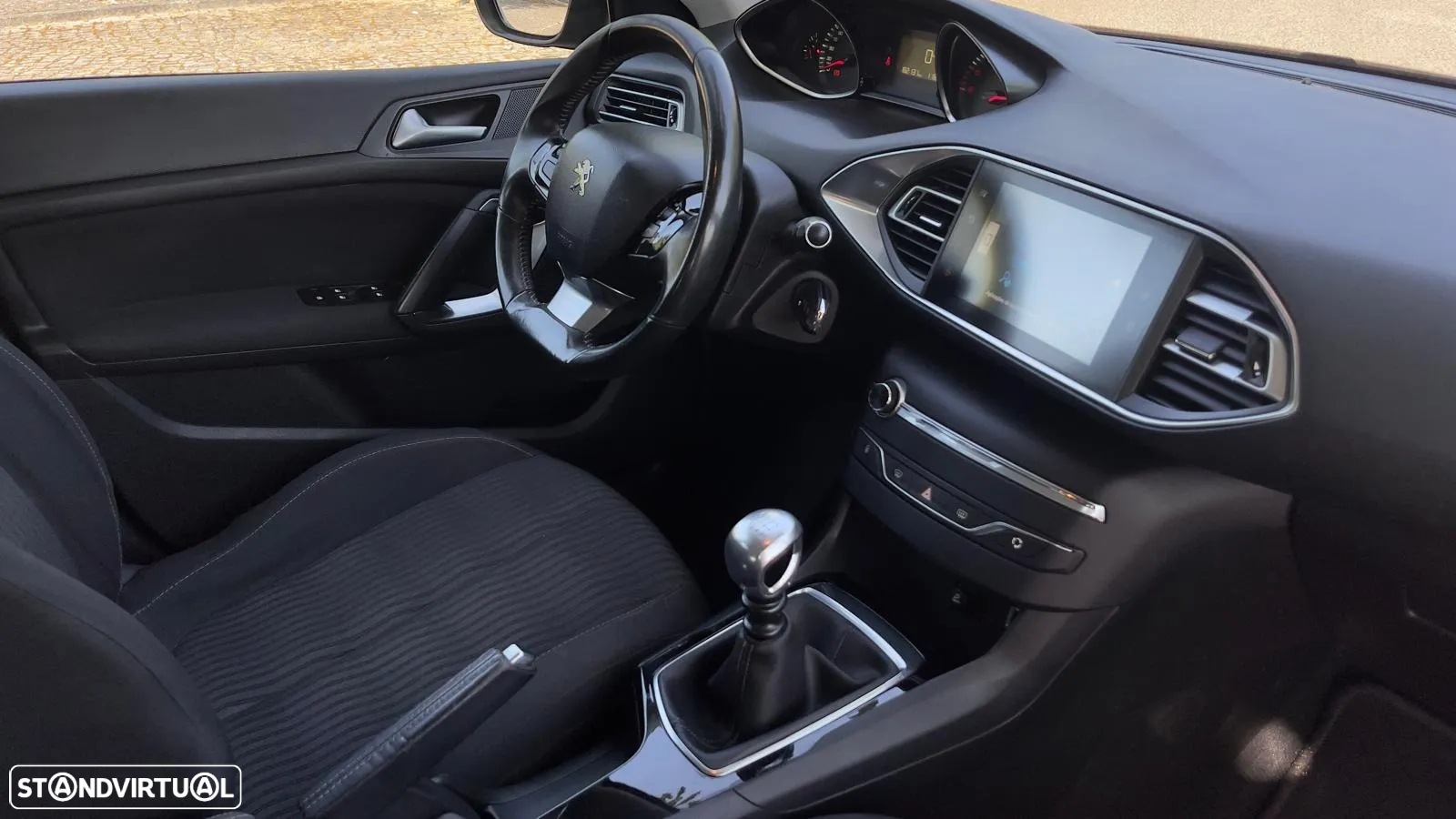 Peugeot 308 1.6 e-HDi Active J17 - 27