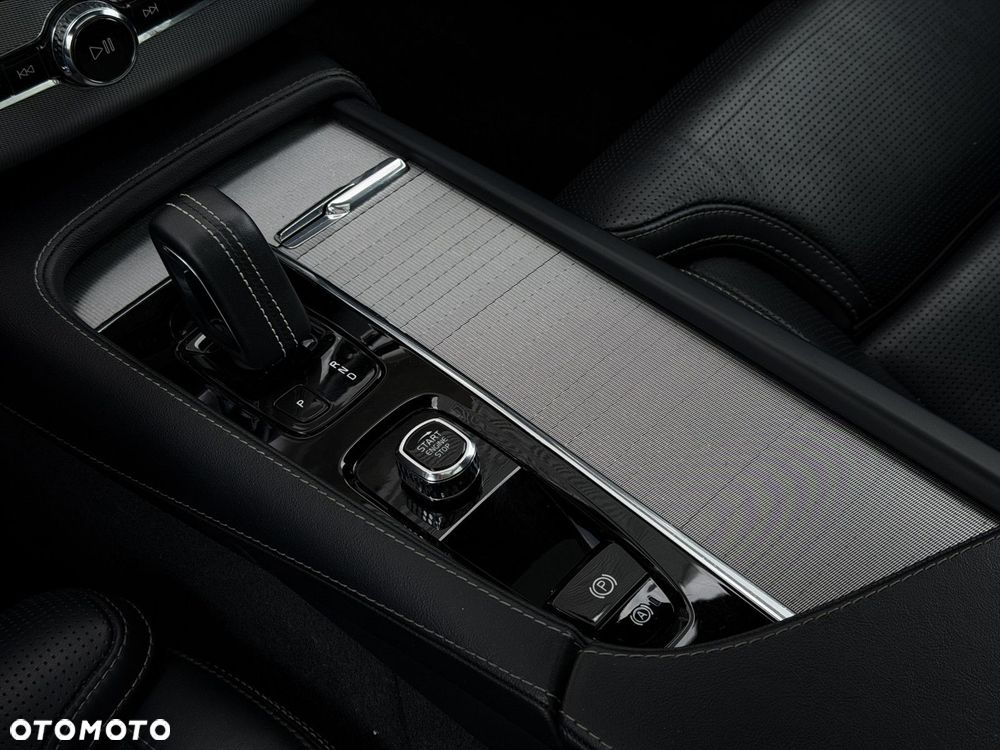 Volvo XC 90 - 28