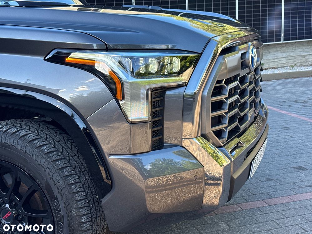 Toyota Tundra - 4