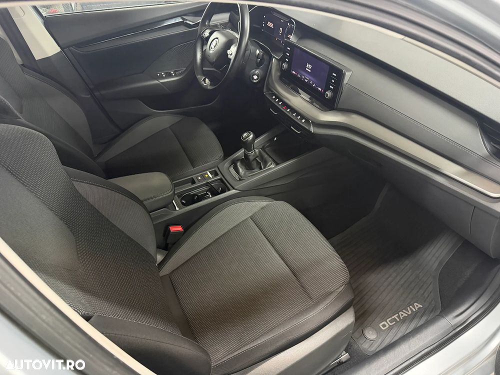 Skoda Octavia 2.0 TDI Ambition - 23