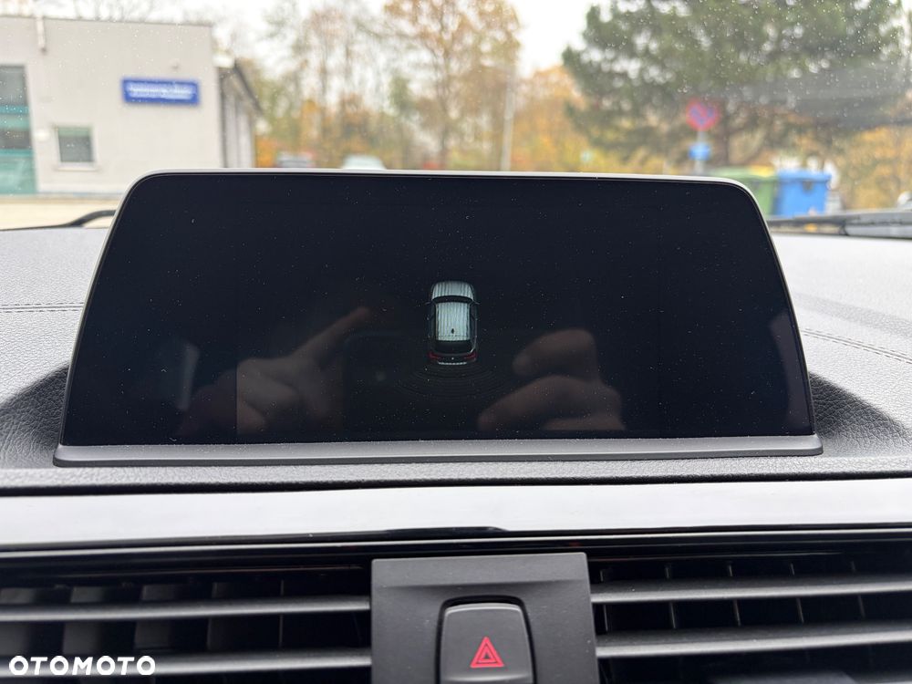 BMW Seria 1 118i Sport Line Shadow - 21