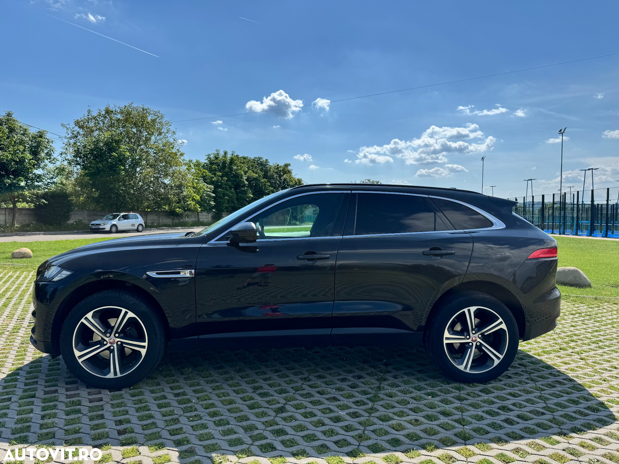 Jaguar F-Pace 20d AWD Portfolio - 3