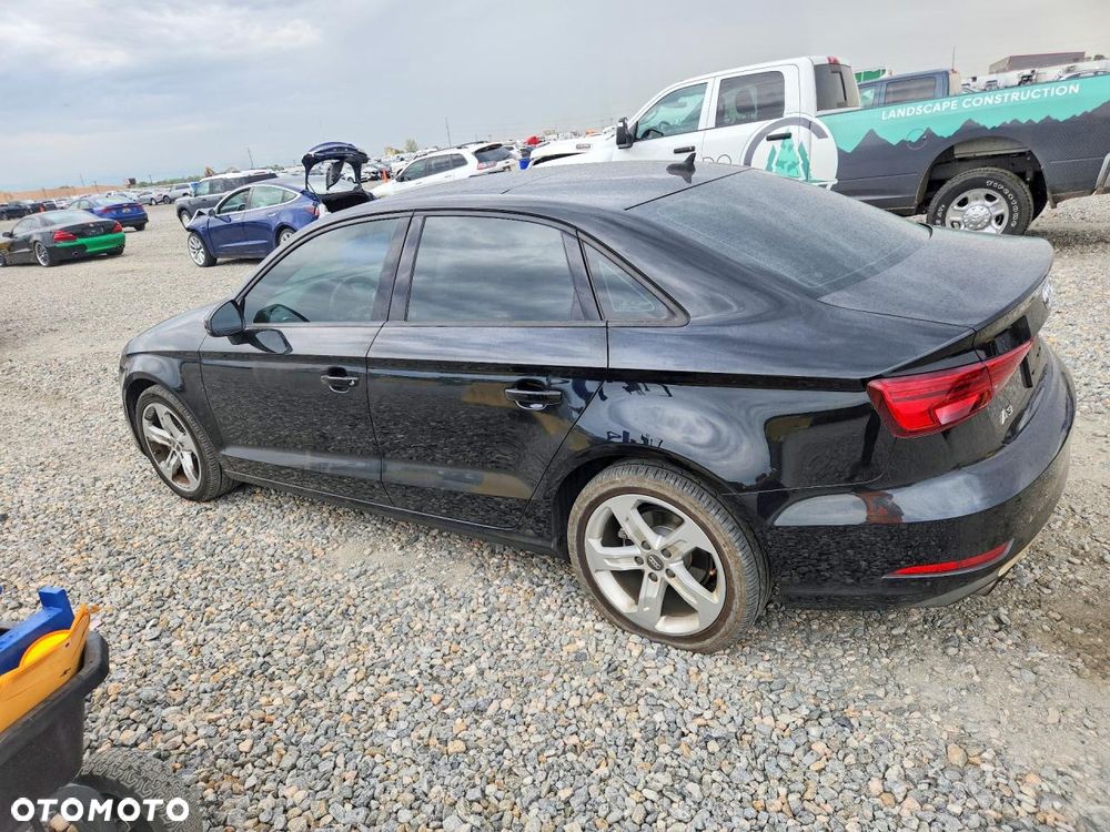 Audi A3 Limousine 40 TFSI quattro S tronic sport - 3