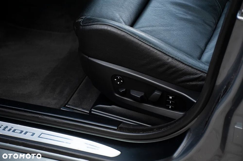 BMW Seria 5 525i xDrive Edition Exclusive - 38