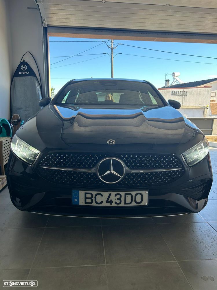 Mercedes-Benz A 250 e AMG Line - 4
