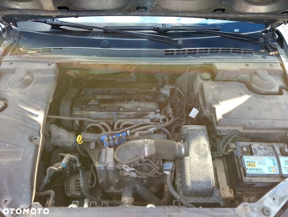 Citroen C5 I przed Lift (01-04r.) 1.8B 115KM. Silnik 6FZ EW7J4 Skrzynia 20DL29 lakier EYT.Cały na części. GWARANCJA !!! Przód Tył Zestaw Komplet Drzwi Klapa Zderzak Błotnik Maska Grill Atrapa Szyba Pas Lampa Lusterko Boczki Fotel Kanapa Kokpit Deska Rozdzielcza Przełącznik Włącznik Sterownik Przewody Wiązka Instalacja Moduł Komputer Czujnik Listwa Pompa Alternator Wtryski Głowica Rozrusznik Kompresor Sprzęgło Dwumas Silnik Skrzynia ABS Klimatyzacji Paliwa Wspomagania Kolektor Turbina Przepustnica Zawór Chłodnica Koło Hak Belka Sanki Zawieszenie Mcpherson Półoś Amortyzator Wydech Tłumik Zacisk Most - 10