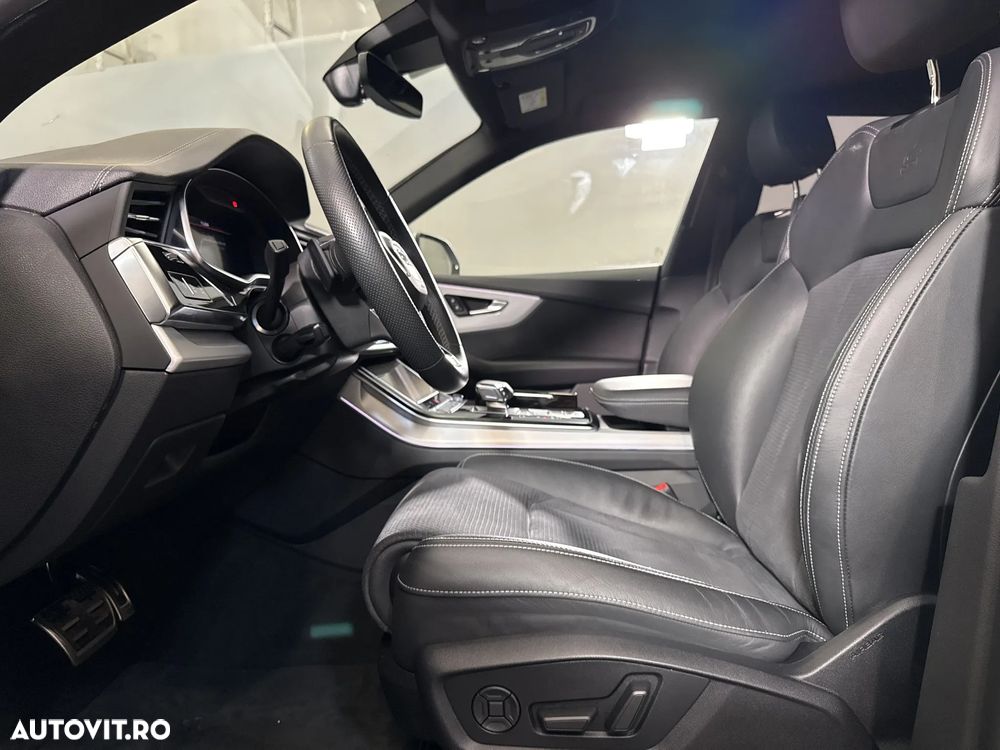 Audi Q8 - 24