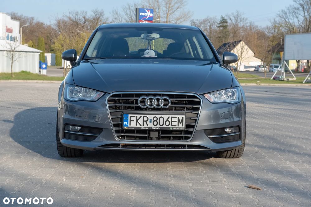 Audi A3 Sportback 1.6 TDI clean diesel Quattro Attraction - 2
