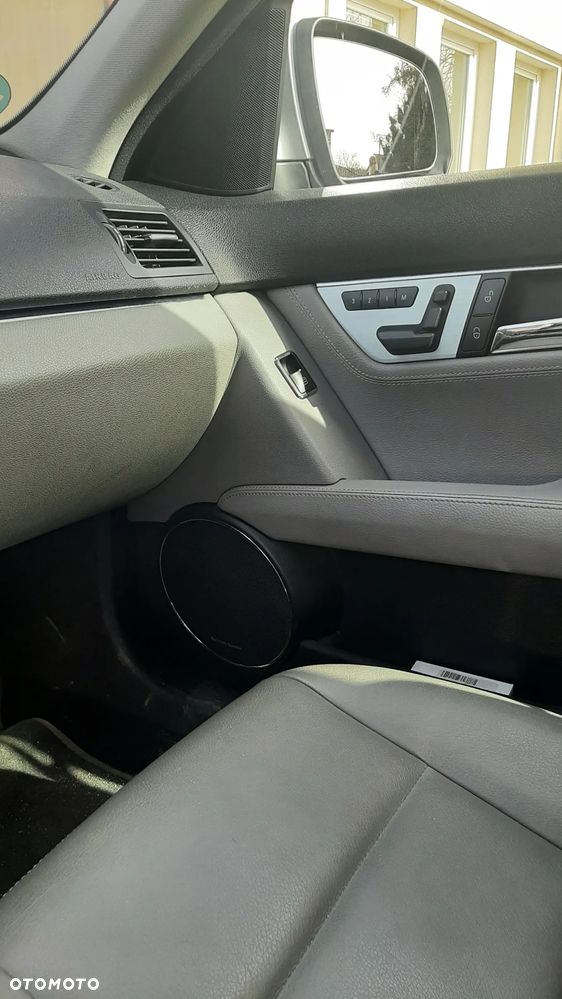 Mercedes-Benz Klasa C 350 Avantgarde - 6