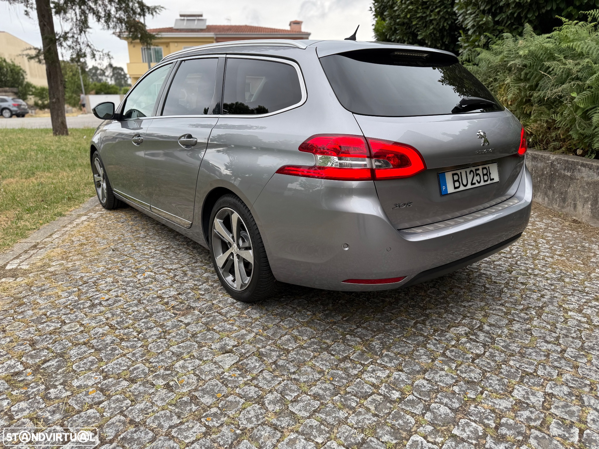 Peugeot 308 SW PureTech 130 EAT6 Stop & Start Allure - 3