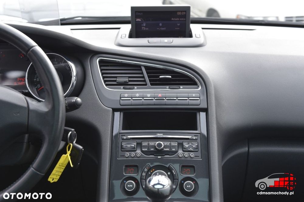 Peugeot 5008 - 27