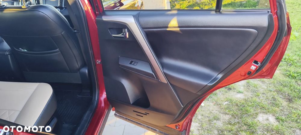 Toyota RAV4 - 15
