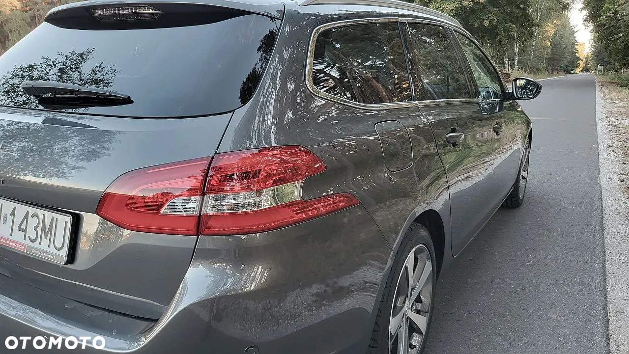 Peugeot 308 1.5 BlueHDi Allure S&S - 11