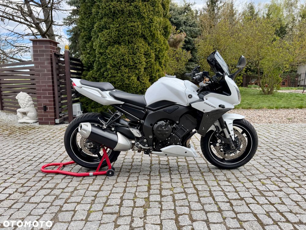 Yamaha FZ - 4