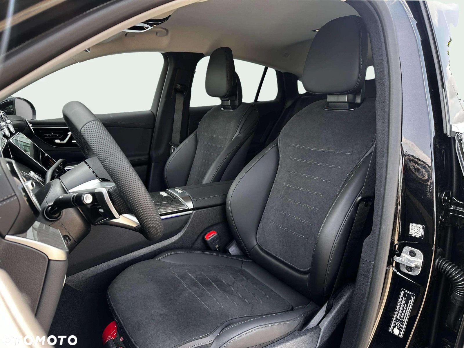 Mercedes-Benz GLC - 9
