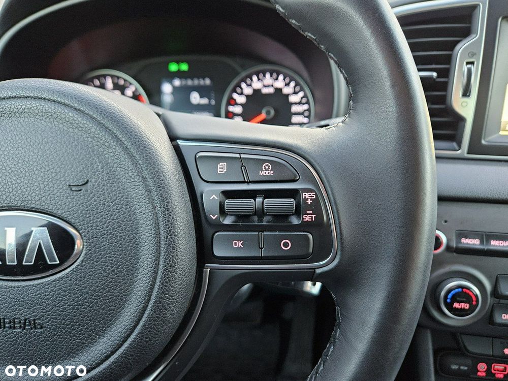 Kia Sportage 2,0 CRDI AWD Platinum - 36