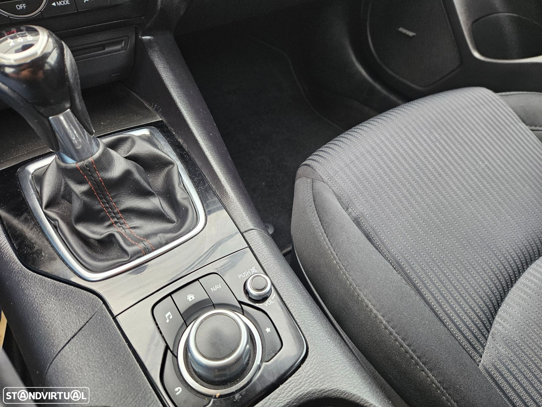 Mazda 3 - 10