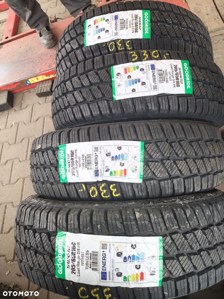 Nowe opony zimowe 205/65/16c Goodride  2026r