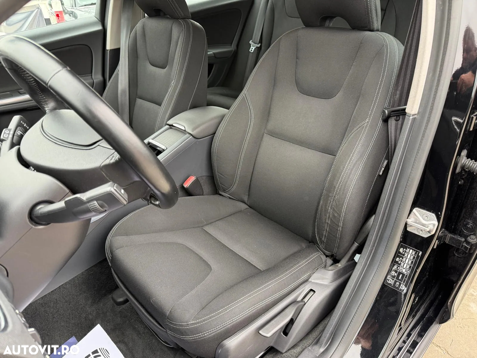 Volvo V60 D3 Geartronic Kinetic - 23