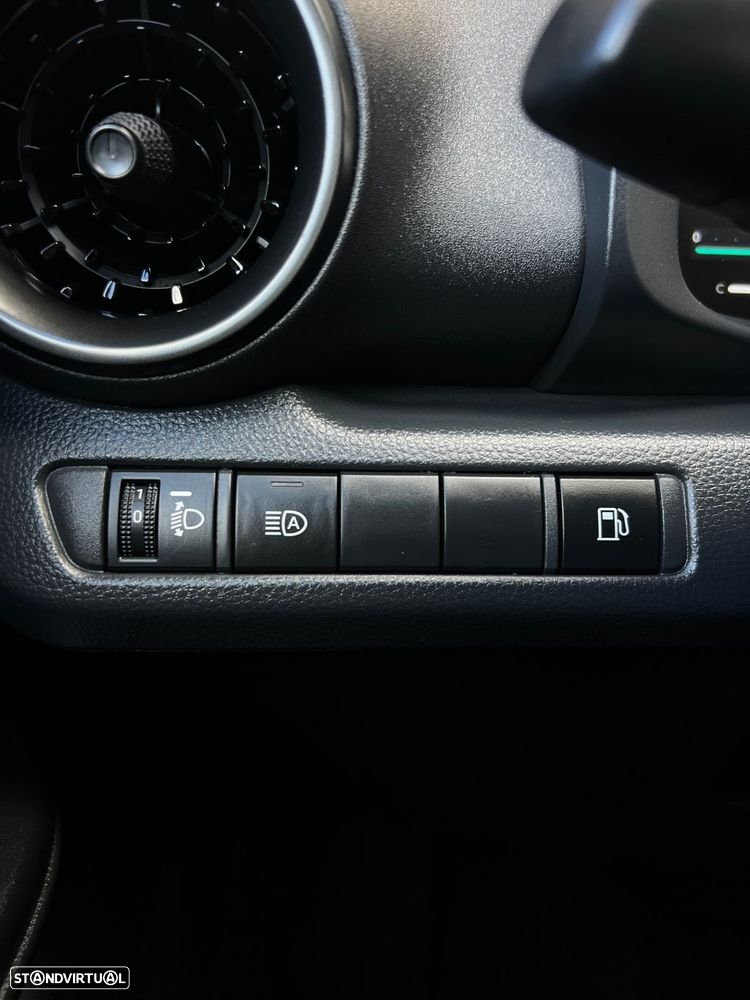 Toyota C-HR 1.8 Hybrid Exclusive - 18