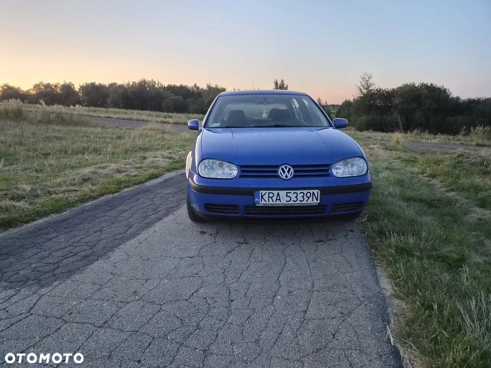 Volkswagen Golf 1.6 - 2