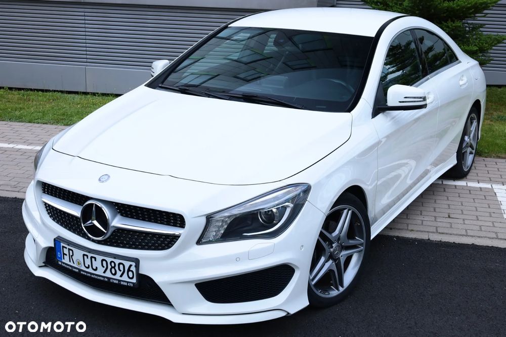 Mercedes-Benz CLA 180 AMG Line - 2