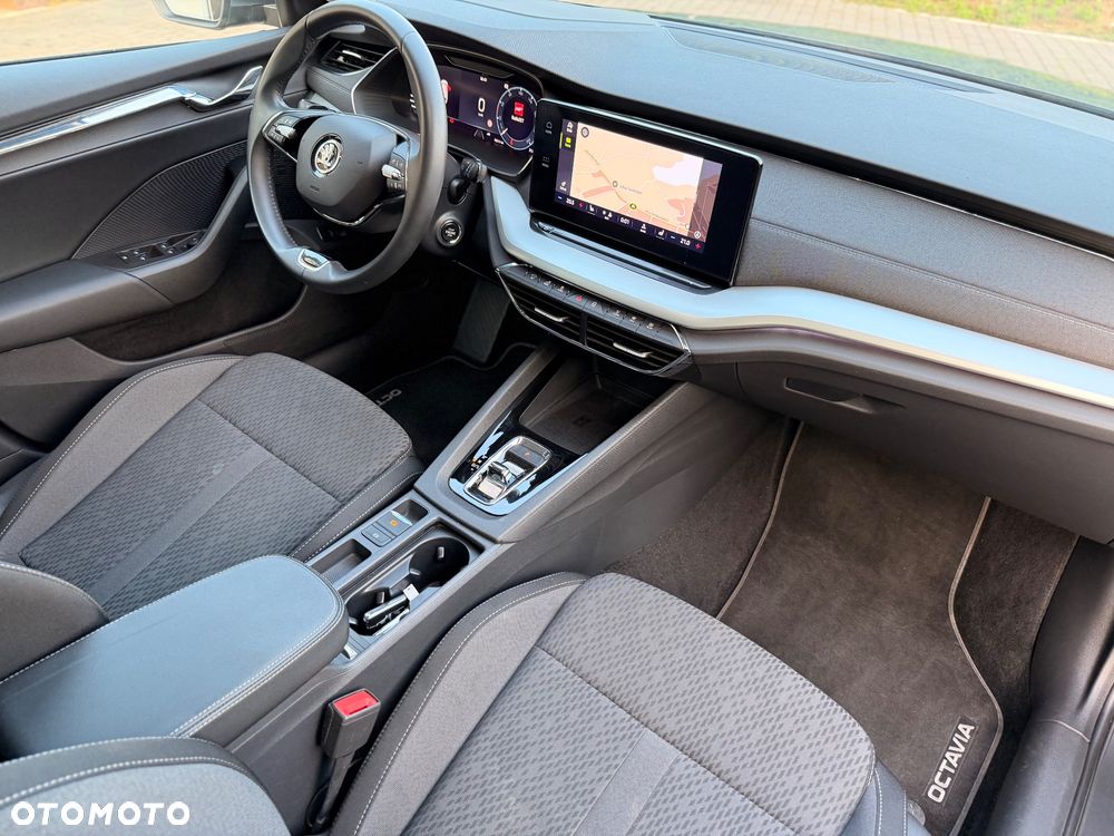 Skoda Octavia 2.0 TDI DSG Edition - 23