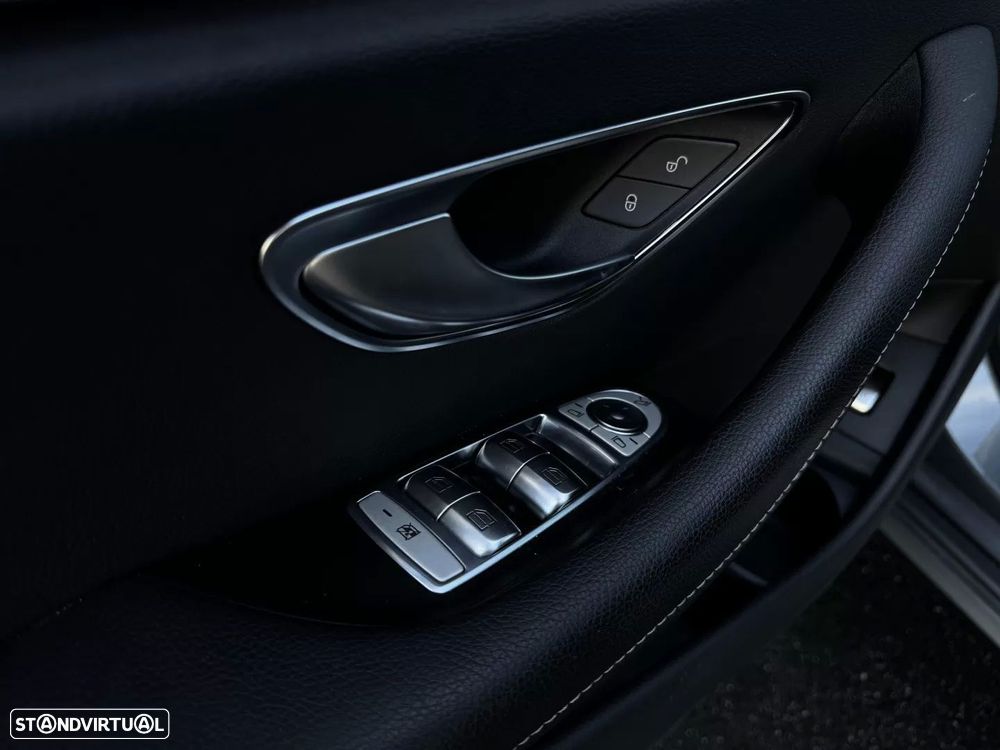 Mercedes-Benz E 300 de Avantgarde - 21