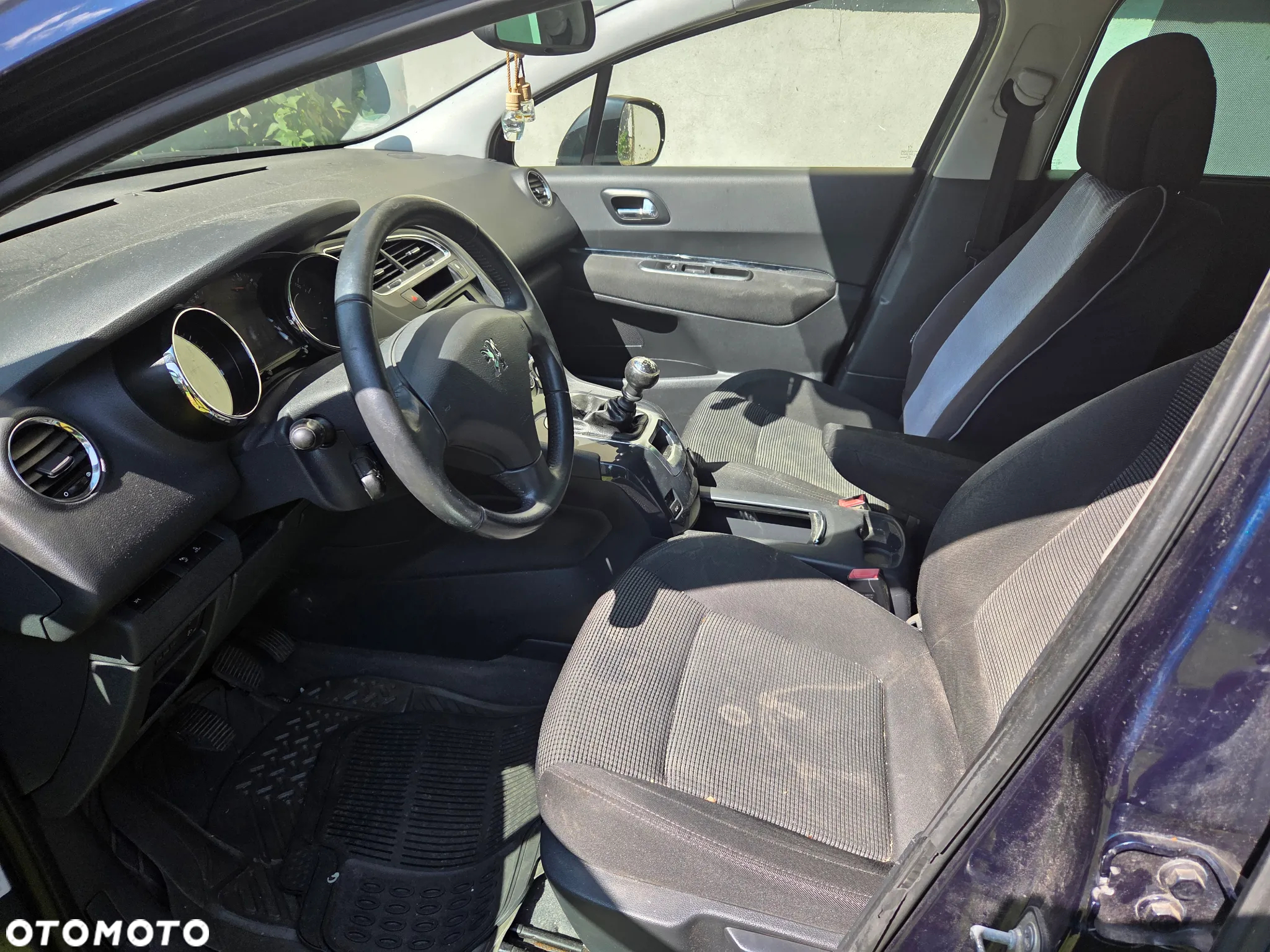 Peugeot 5008 - 9