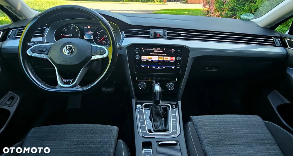 Volkswagen Passat 2.0 TDI SCR DSG Highline - 9