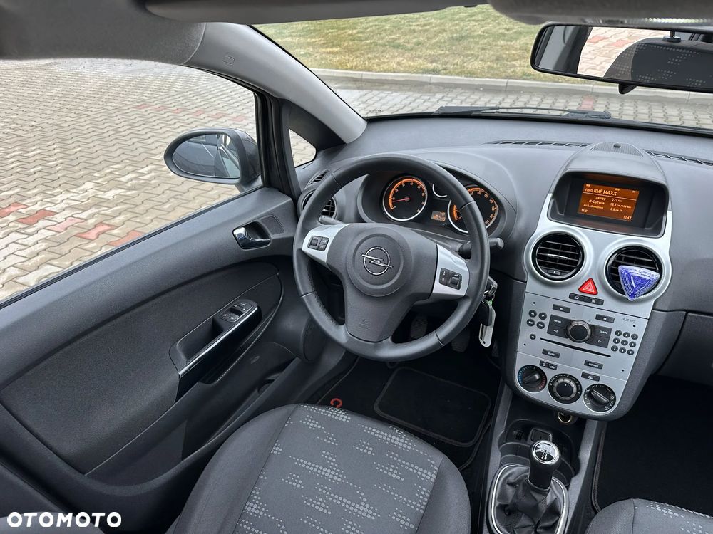 Opel Corsa 1.4 16V Satellite - 22