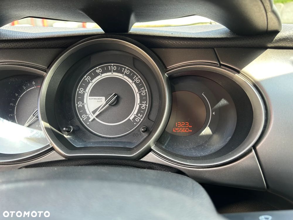 Citroën C3 Pure Tech (VTi) 82 Exclusive - 15