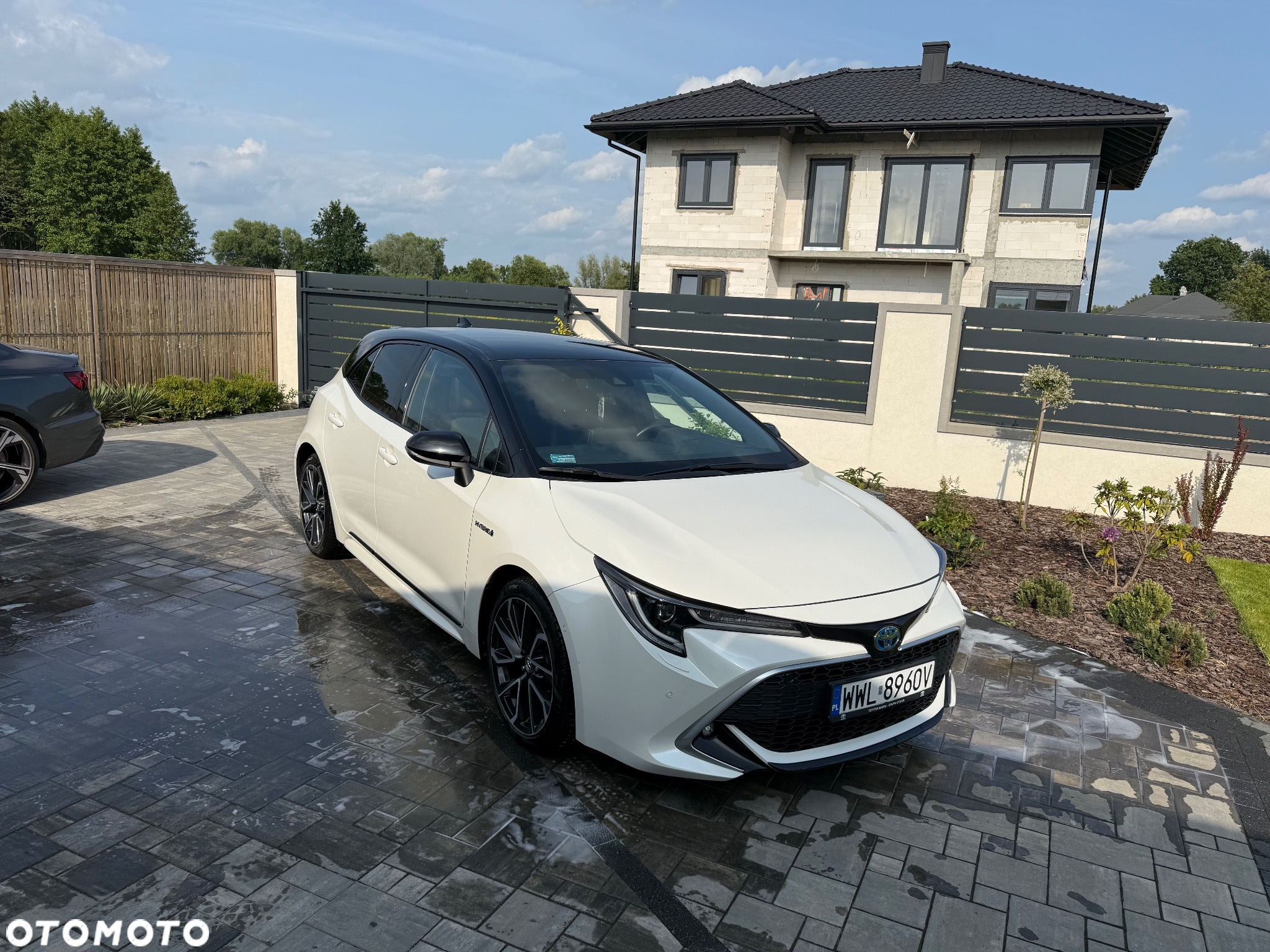 Toyota Corolla - 12