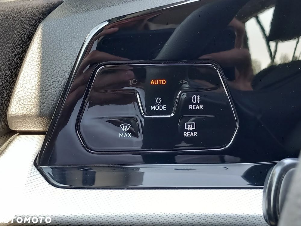 Volkswagen Golf 1.0 TSI - 22