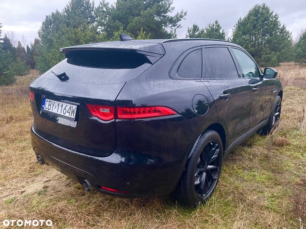 Jaguar F-Pace S AWD - 5
