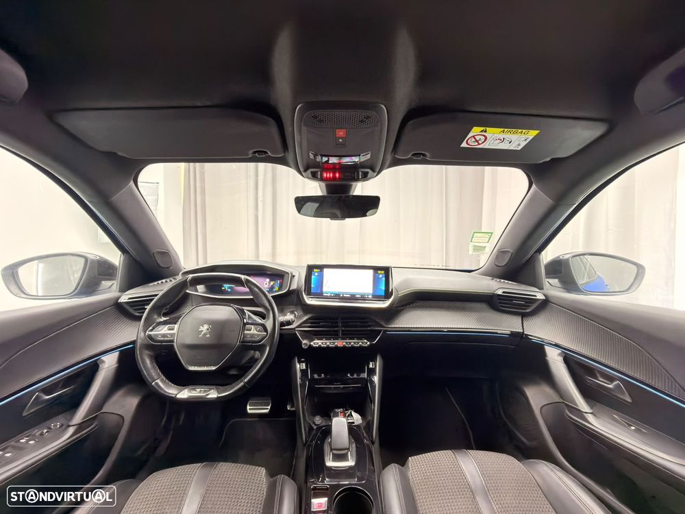 Peugeot e-2008 GT - 11