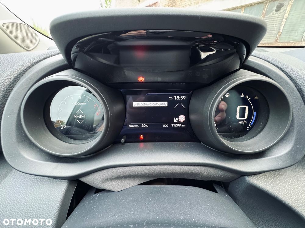 Toyota Yaris - 8