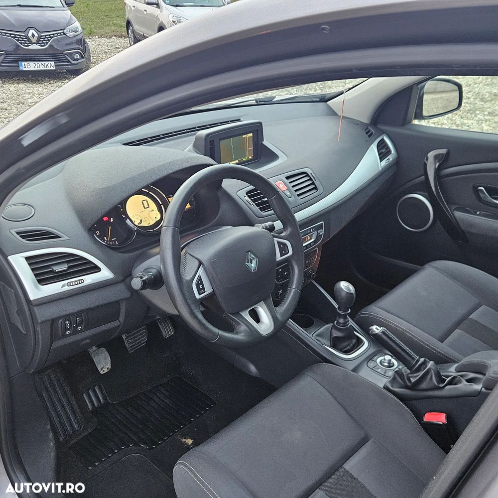 Renault Megane ENERGY dCi 110 Start & Stop Bose Edition - 5