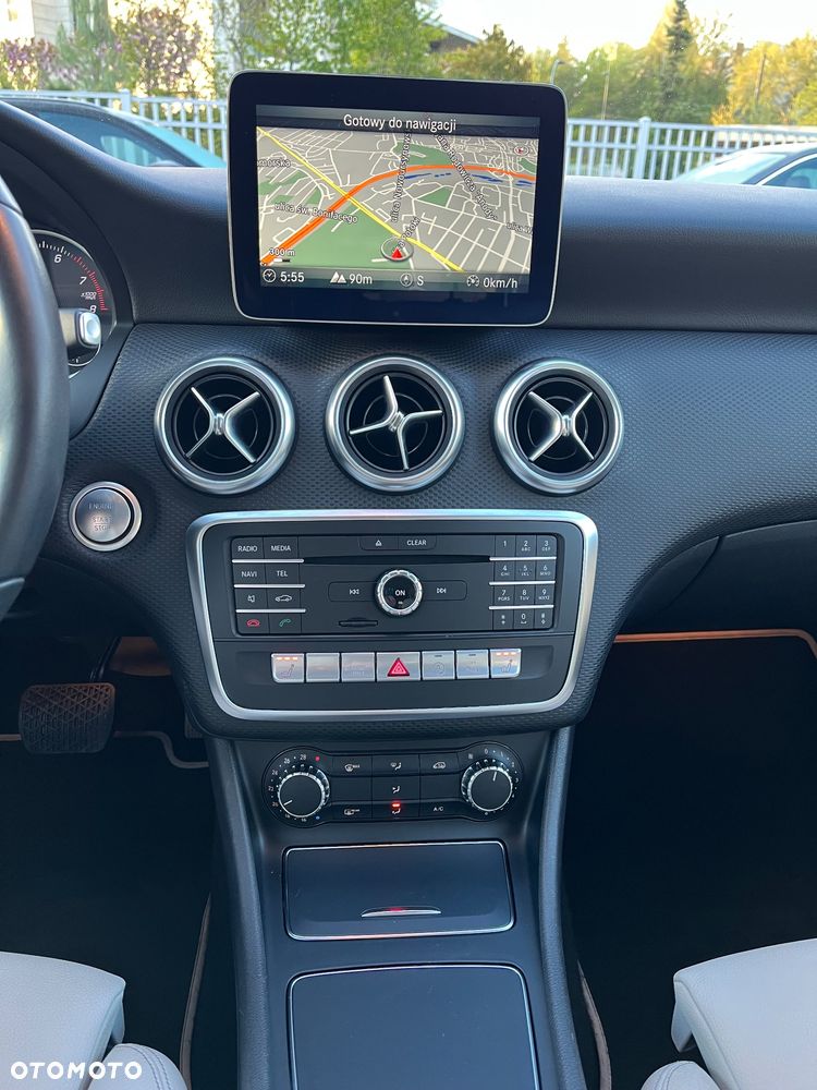 Mercedes-Benz Klasa A 220 4-Matic Style - 27