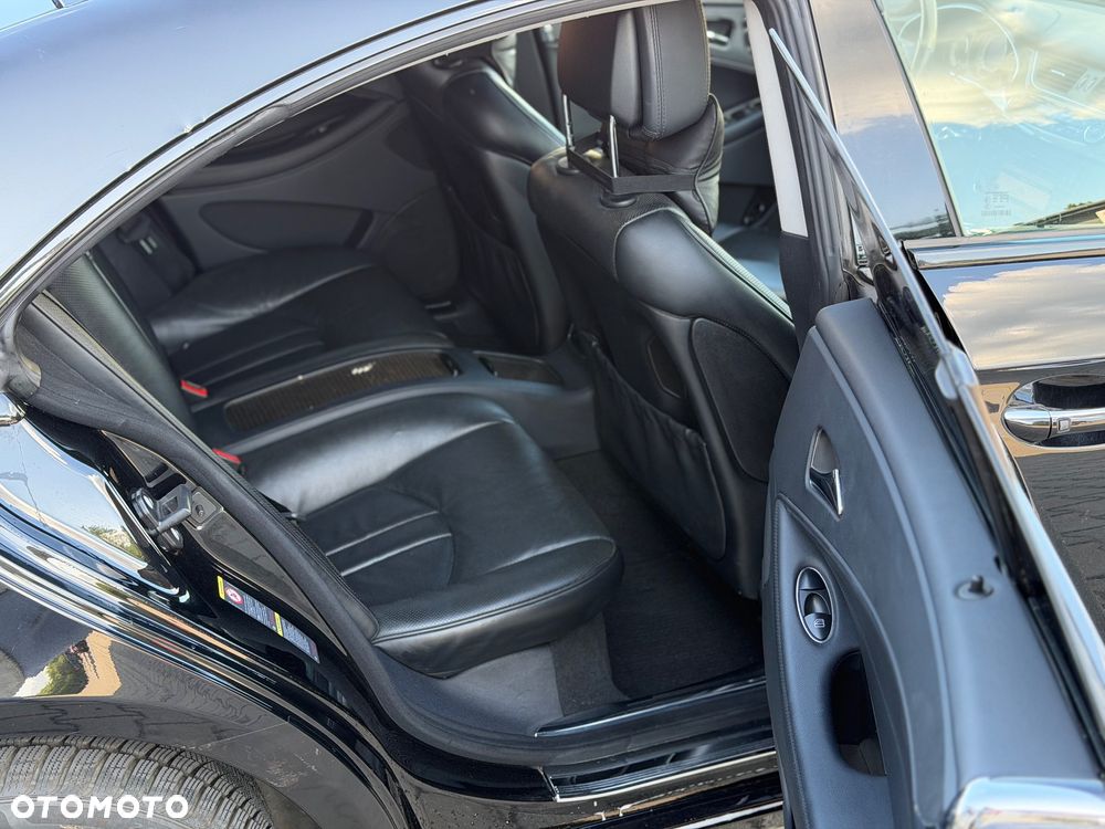 Mercedes-Benz CLS - 22