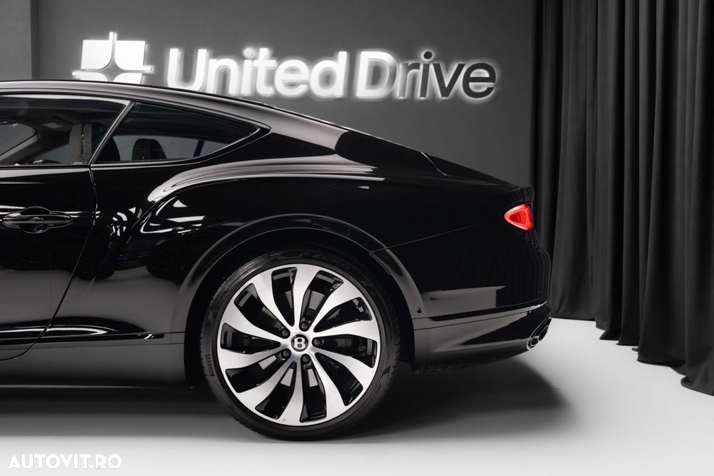 Bentley Continental V8 Azure - 9