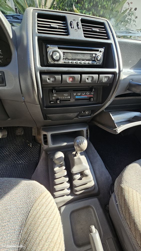 Nissan Terrano II 2.7 SGX - 9