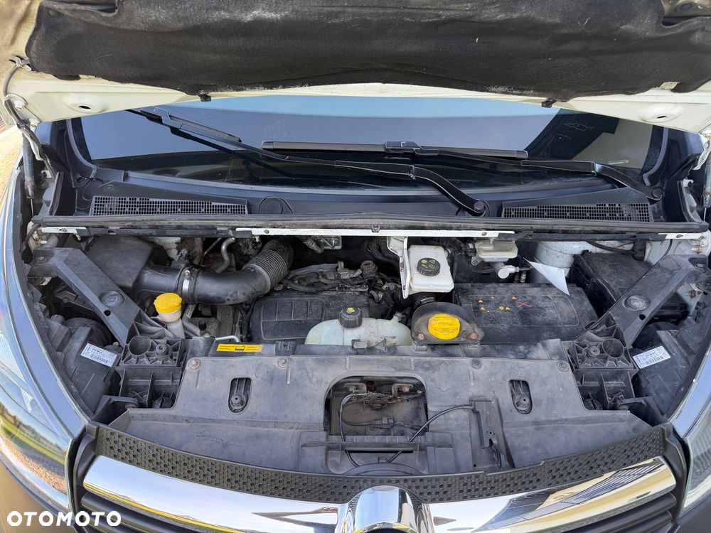 Opel VIVARO - 19
