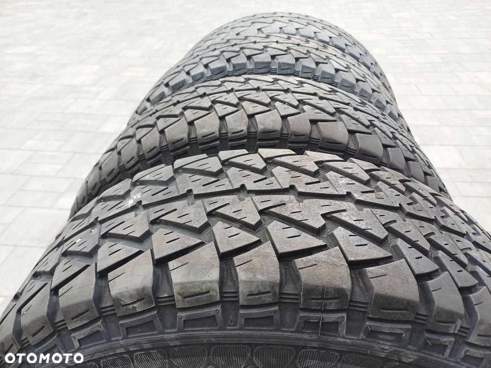 FELIGI Z OPONAMI STALOWE NISSAN TERRANO PATHFINDER R15 6x139,7 100,3 mm OPONY 235/75 R15 NR2 - 12