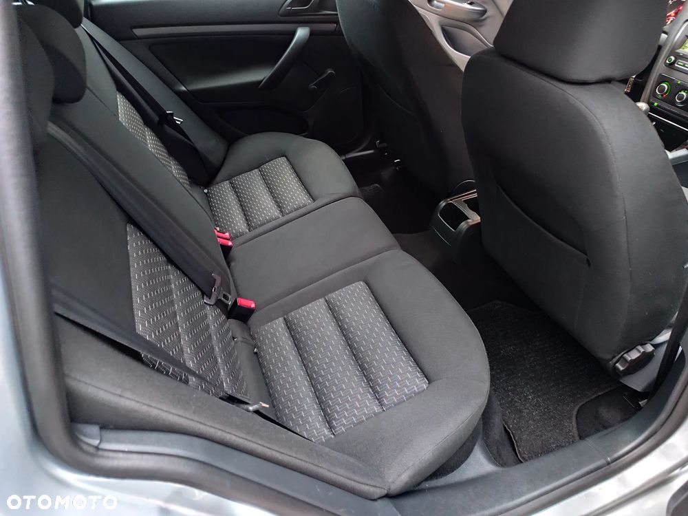 Skoda Octavia 1.6 Team Edition - 26