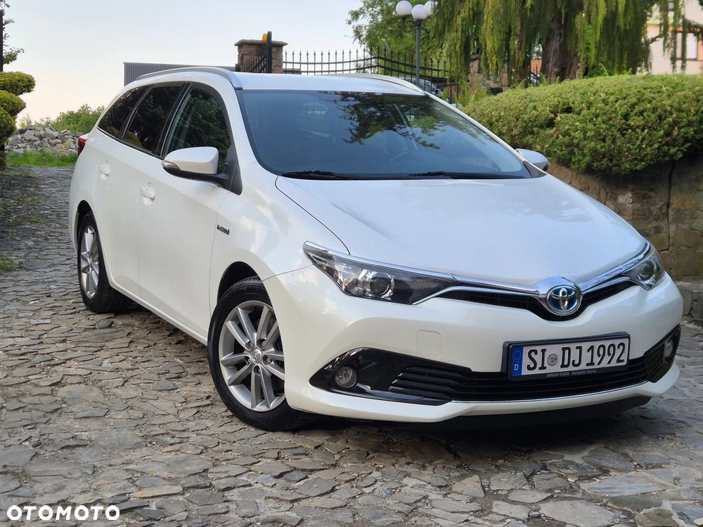 Toyota Auris - 13